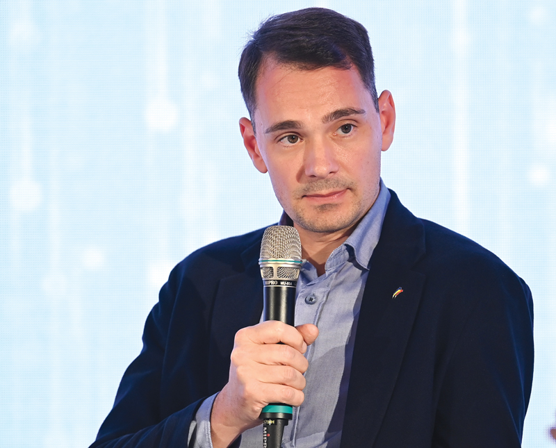 ZF IT Generation. Octavian Dumitrescu, cofondator şi...