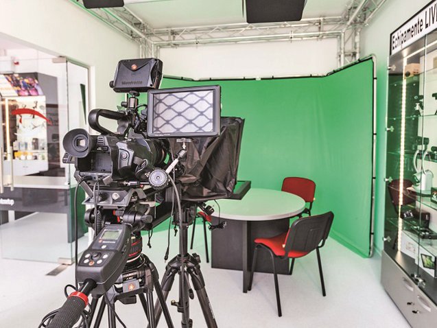 Simus Trading, compania din spatele retailerului Photosetup.ro, afaceri de 17,6 mil. lei în 2025, cu un profit net de 302.000 de lei