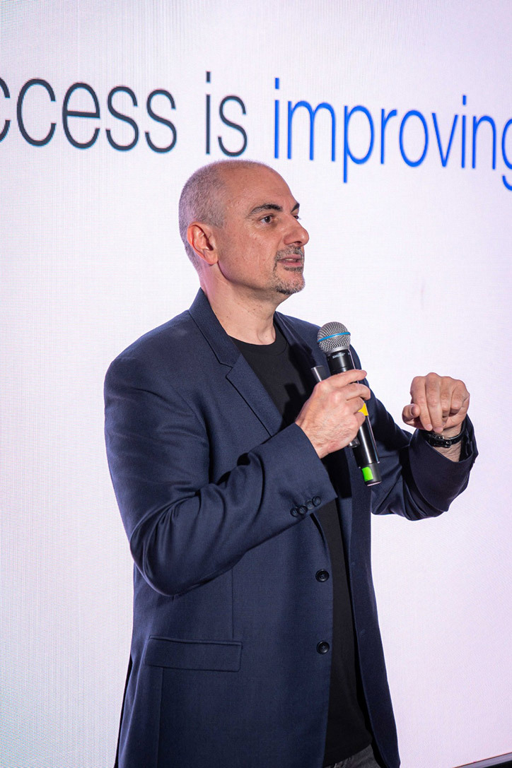 ZF IT Generation. Adrian Erimescu, fondator şi CEO...