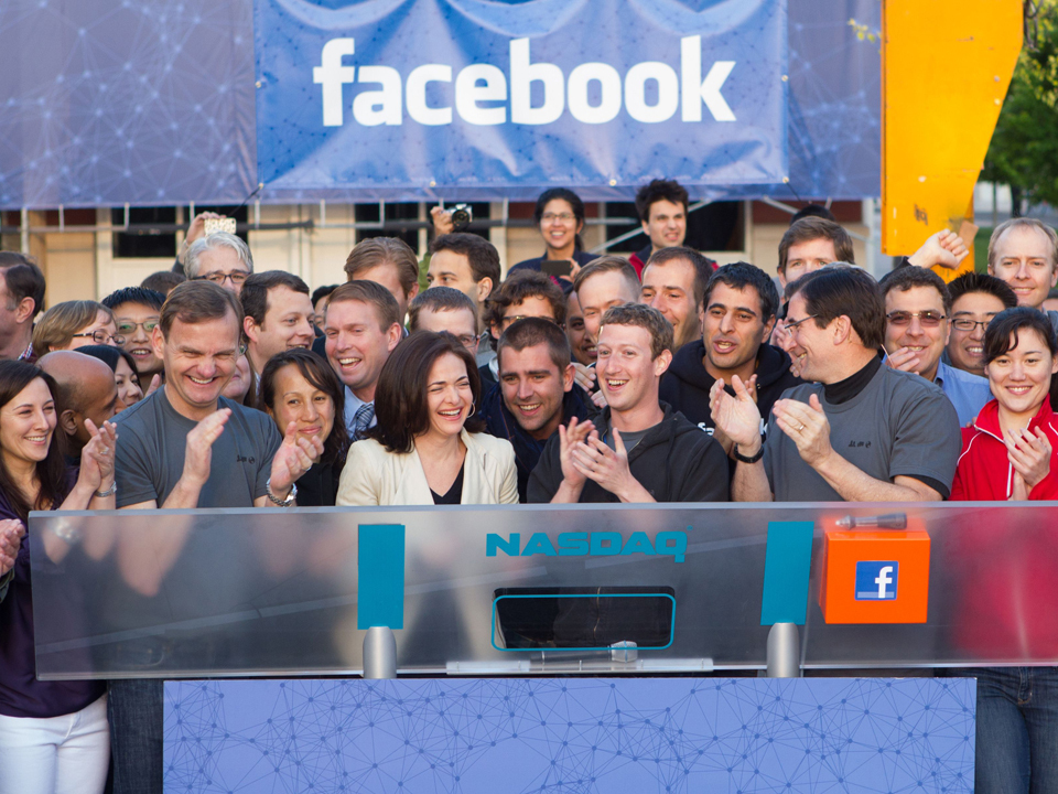Facebook creşte pe bursă după un studiu care arată că reclamele pe reţeaua socială sunt eficiente