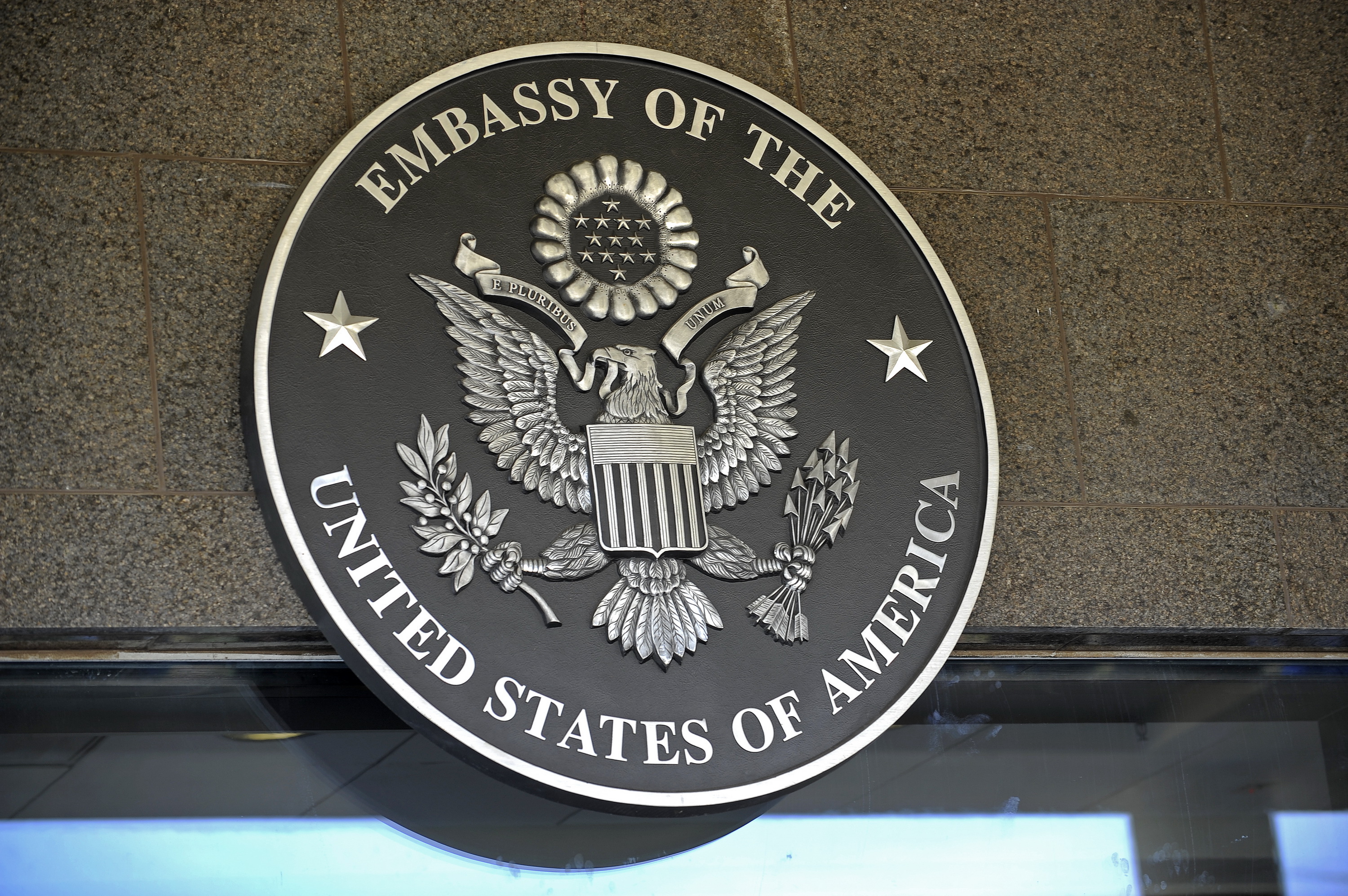 Ambasada SUA: Suntem îngrijoraţi de momentul ales pentru adoptarea OUG privind primarii
