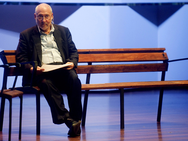 Joseph Stiglitz: Europa este problema, nu Grecia!