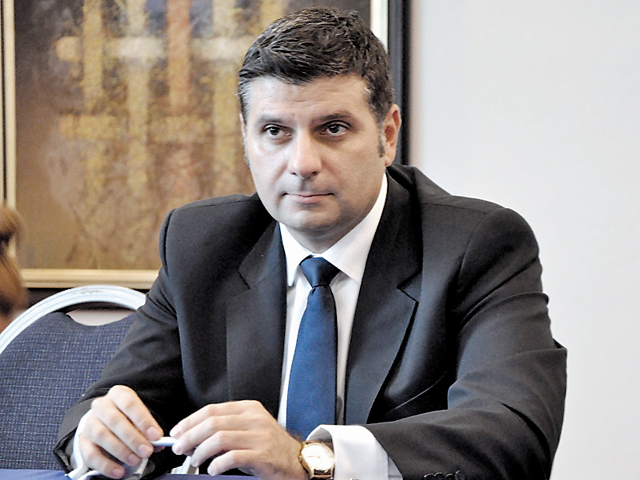 Ale­xandru Pe­trescu, ministrul pentru afa­ceri: Balanţa negativă în raportul dintre firmele nou create şi cele radiate reflectă o stare de fapt generală a încrederii în sistemul economic