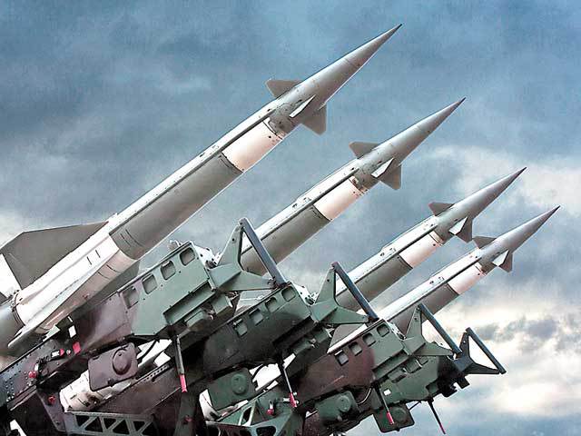 Pe ce va cheltui în 2018 Ministerul Apărării Naţionale 18 mld. lei: Transportoare blindate, avioane multirol, sisteme de rachete sol-aer şi corvete multifuncţionale