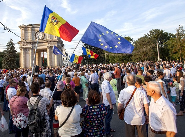 Parteneriatul Estic, prin care UE încearcă de zece ani să scoată de sub sfera de influenţă a Rusiei ţări ca Moldova, Ucraina şi Georgia, este în letargie. Polonezii au un plan pentru a-l readuce la viaţă