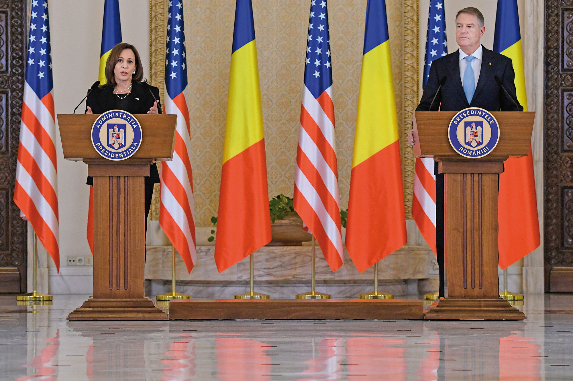 Vicepreşedinta Kamala Harris, omul de stat numărul 2 din SUA, în vizită istorică la Bucureşti: Să fie clar că un atac împotriva unei naţiuni NATO este considerat un atac împotriva tuturor ţărilor NATO
