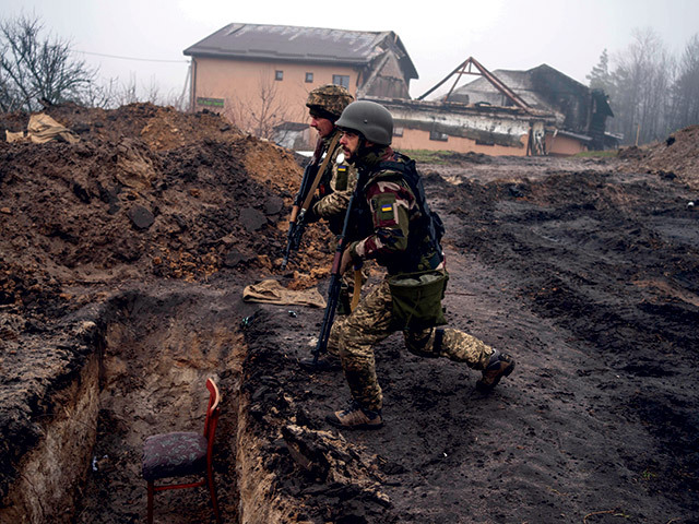 Războiul din Ucraina. Ruşii lasă în urmă străzi pline de civili morţi