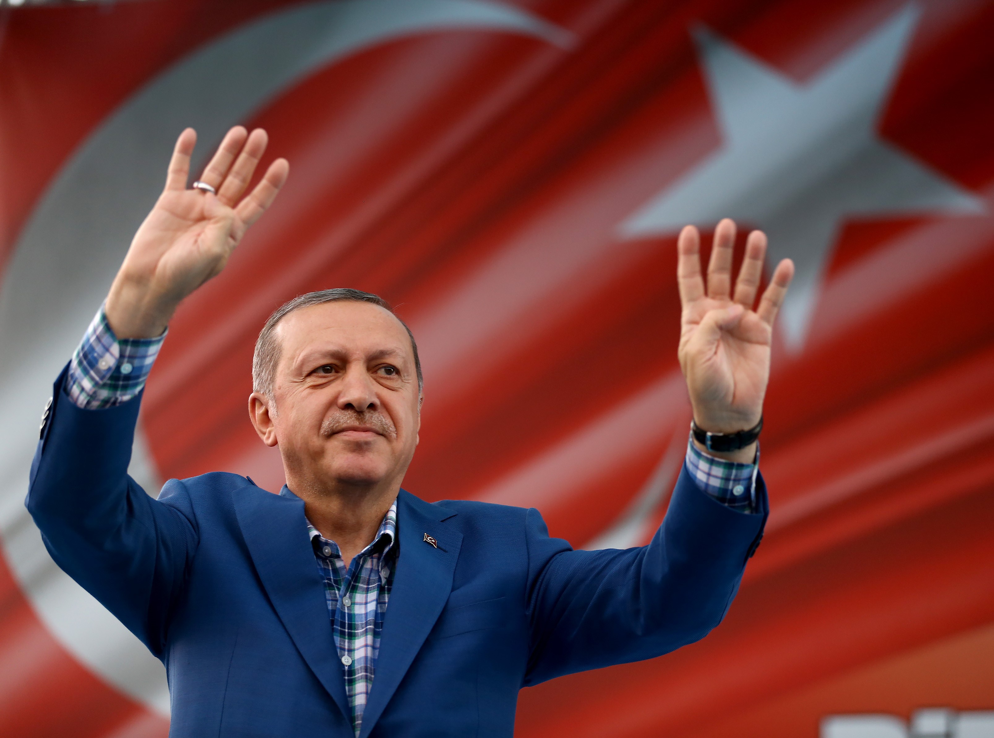 Avertisment din partea agenţiilor de rating: Politica „nesustenabilă“ a lui Erdogan riscă să declanşeze o criză monetară