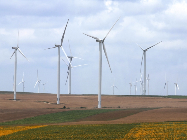 Firma de avocatură Dentons asistă Polenergia, cel mai mare grup privat de energie din Polonia, la intrarea pe piaţa din România prin achiziţia unuia dintre cele mai mari parcuri eoliene în dezvoltare