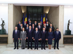 Analiză ZF. Cine sunt oamenii din spatele portofoliilor ministeriale. Guvernul oltenilor. Patru din 18 miniştri au terminat la Universitatea din Craiova