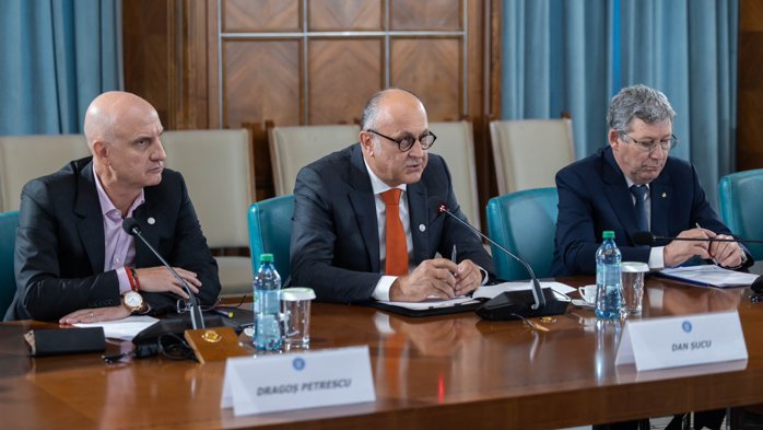 Lista oamenilor de afaceri care au participat la prima întâlnire dintre premierul Luca Niculescu şi mediul de afaceri. Ce au discutat