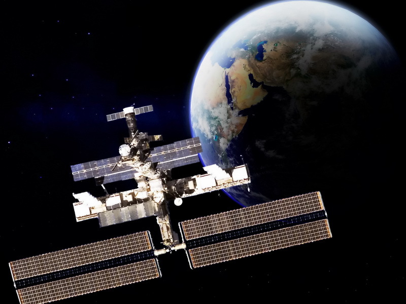 Facebook intenţionează să lanseze un satelit în 2016