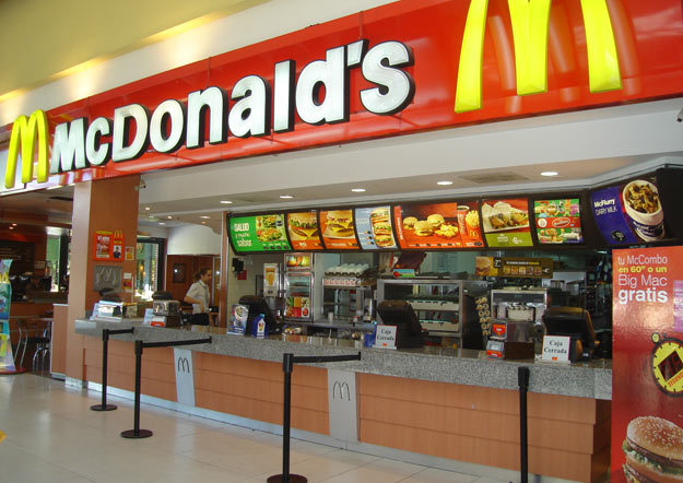 McDonald’s îşi vinde cea mai mare parte a operaţiunilor din China şi Hong Kong către CITIC şi Carlyle
