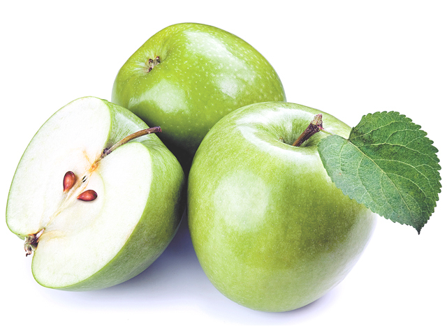 O cooperativă agricolă din Dâmboviţa listează merele de Voineşti în Profi şi Carrefour