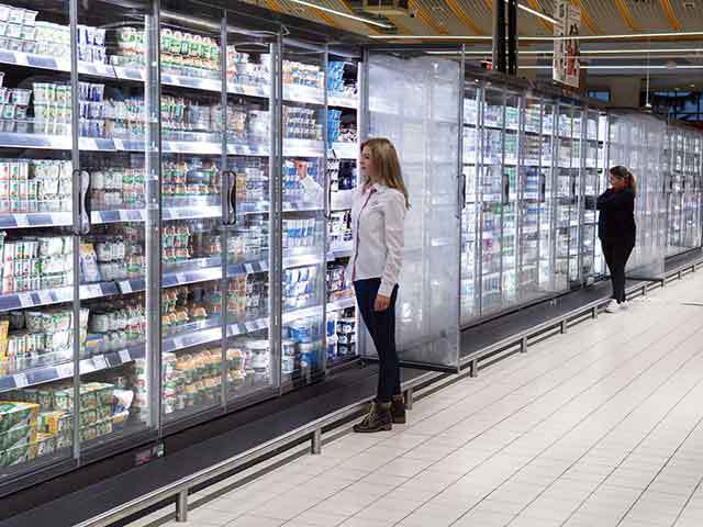 Schimbarea la faţă a comerţului alimentar: magazinele mari ar putea pierde şi mai mult teren, pe când online-ul s-ar putea permanentiza în alegerile consumatorilor