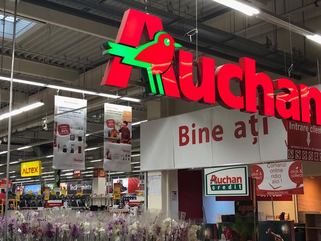 Afacerile Auchan rămân sub 5,5 mld. lei în 2019 după un plus de doar 1%, cel mai lent ritm de creştere de la intrarea pe piaţă. Francezii au cu 1.500 de salariaţi mai puţin