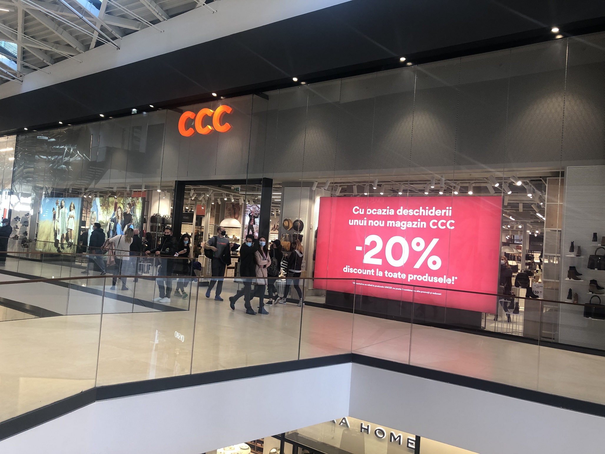 Retailerul polonez de încălţăminte CCC a deschis un magazin în centrul comercial AFI Braşov. Joanna Jozwiak, CEO: Facem eforturi pentru a menţine afacerea stabilă şi pentru a ne dezvolta în continuare