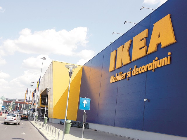 Ikea va investi, până în 2023, circa 3 mld. euro în deschiderea de magazine noi în locaţii centrale şi în echiparea magazinelor existente, pentru a acţiona ca centre de distribuţie pentru comenzile online