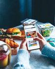 Supliment Eco & sustenabilitate. Tehnologie împotriva risipei alimentare? Cum au cucerit aplicaţiile mobile un segment nou de public, cel care luptă cu obiceiul prost de a arunca mâncarea?