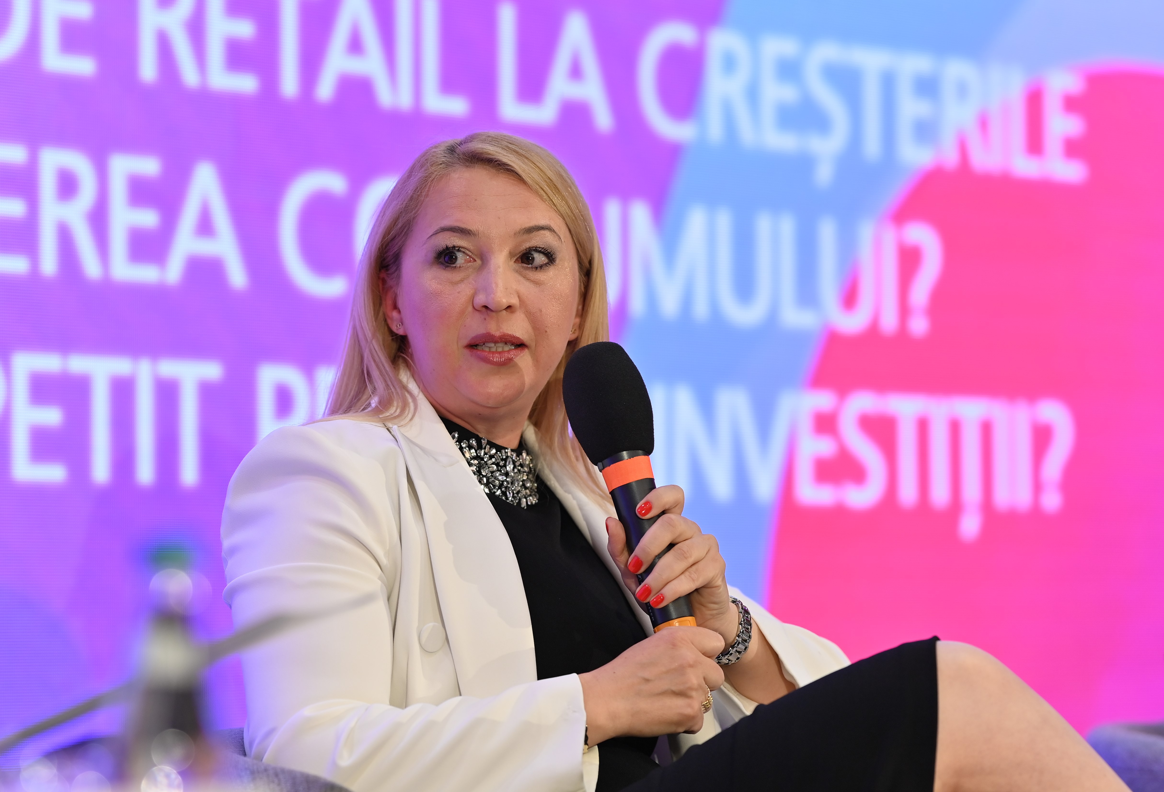 ZF Retail Summit 2023. Laura Spătaru, Vodafone: Până în 2025 vrem să remodelăm toate magazinele din reţea după conceptul EasyTech