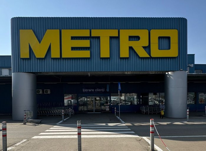 METRO România, unul dintre cei mai puternici actori din comerţul alimentar local, a extins magazinul cash&carry din Iaşi, deschis în urmă cu 25 de ani, ajungând la o suprafaţă de vânzare de circa 7.250 mp 