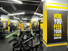 Se intensifică lupta la vârful pieţei de 1,1 mld. lei a sălilor de fitness: Stay Fit Gym şi 18GYM, jucătorii de pe locurile doi şi, respectiv, trei din industrie, îşi unesc forţele şi suflă în ceafa liderului WorldClass