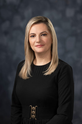 Carmen Polnovnicu, noul CEO al City Grill: Sunt în City Grill din 2005 şi am învăţat businessul din interior. În aceşti ani, clienţii noştri s-au schimbat, iar generaţiile Y şi Z reprezintă deja circa 35% dintre ei. Îşi aleg restaurantul după atmosferă şi experienţa socială. Clienţii revin pentru felul în care se simt la noi