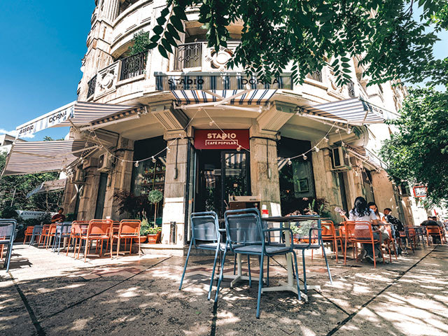 Radu Dumitrescu, grupul de restaurante SHC: Oamenii au început să revină în restaurante în această toamnă, vedem o creştere a traficului. Iar instalarea guvernului a dat un plus de încredere consumatorilor. 