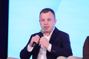 De la producţia locală la extinderea internaţională. Abatorul Periş a deschis o fabrică în Anglia şi pregăteşte o investiţie de 38 mil. euro pentru a deservi pieţele din regiune