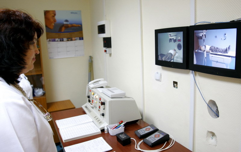 Persoane cu probleme cardiovasculare din rural, monitorizate de la distanţă cu ajutorul tehnologiei