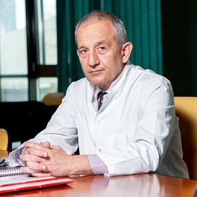 ZF/BT Health. Dr. Cătălin Gabriel Apostolescu, Manager Institutul Matei Balş: Lucrurile se mişcă foarte greu în sistemul public de sănătate, este multă birocraţie, iar ca director de spital eşti legat de mâini de foarte multe regulamente