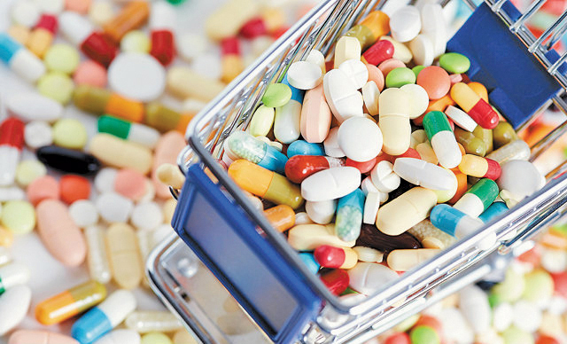 Medicamentele antibiotice, la control. Piaţa medicamentelor pe reţetă a crescut cu 40% în cinci ani, până la 12 mld. lei. În valoare, piaţa medicamentelor date pe reţetă (Rx) a ajuns la 12,6 mld. lei în 2022 