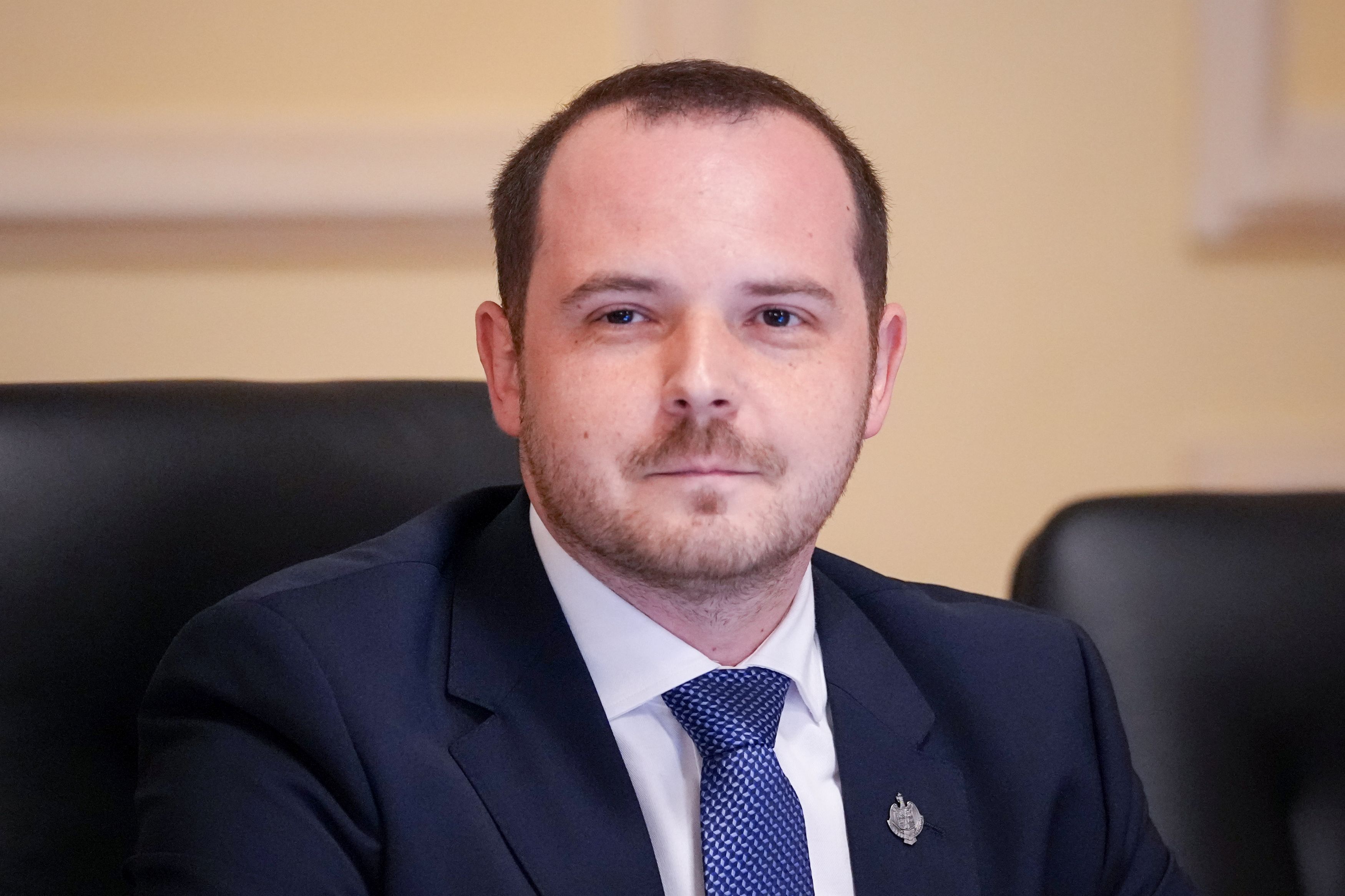  Ministrul sănătăţii: Spitalele private vor plăti...