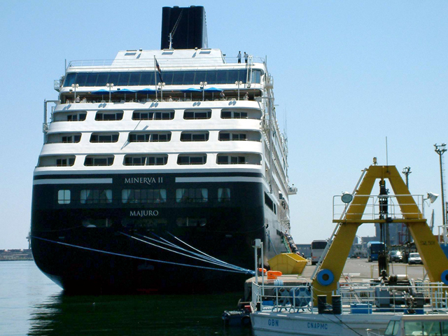 Portul Constanţa va primi peste 40 de nave de croazieră care şi-au anulat acostările la Odesa