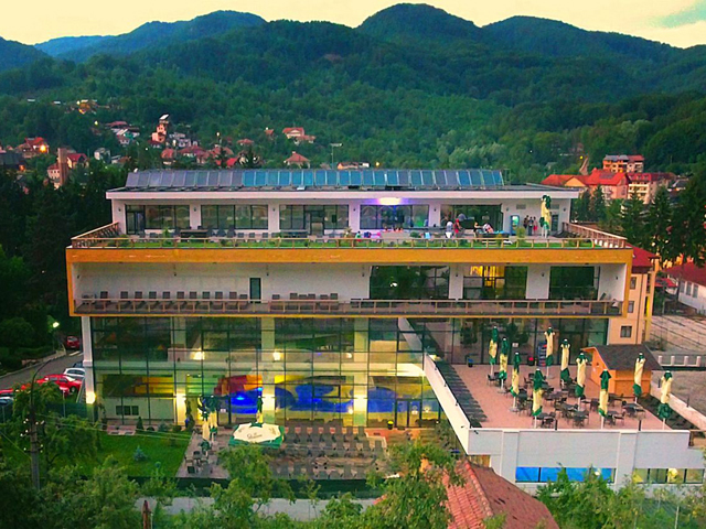 Familia Rebenciuc din Vâlcea, care deţine grupul hotelier Tisa, are în plan o investiţie de 3 milioane de euro într-un hotel de patru stele