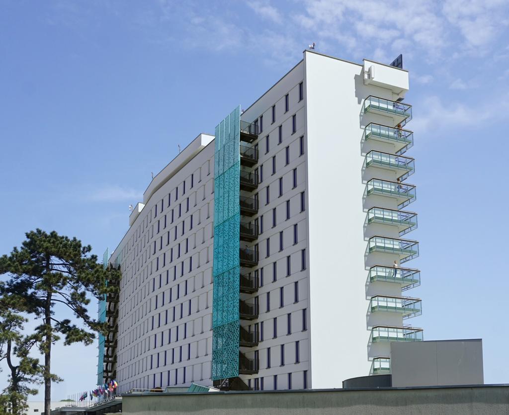 Hotelul Europa din Eforie Nord, deţinut de ANA Hotels, va intra într-un proces de renovare de peste 10 mil.euro. George Copos, proprietar ANA Hotels: Renovarea va acoperi atât aspecte estetice, cât şi funcţionale