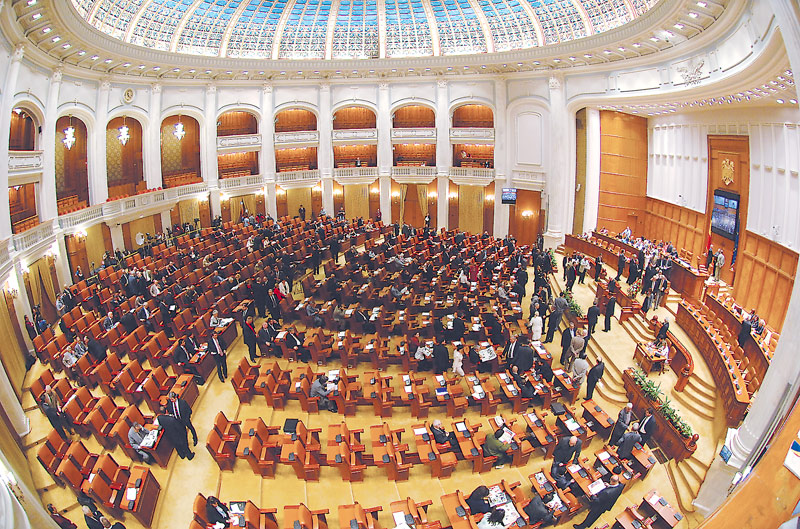 Codul Fiscal şi Codul de Procedură Fiscală au fost aprobate de Camera Deputaţilor, cu 306 de voturi