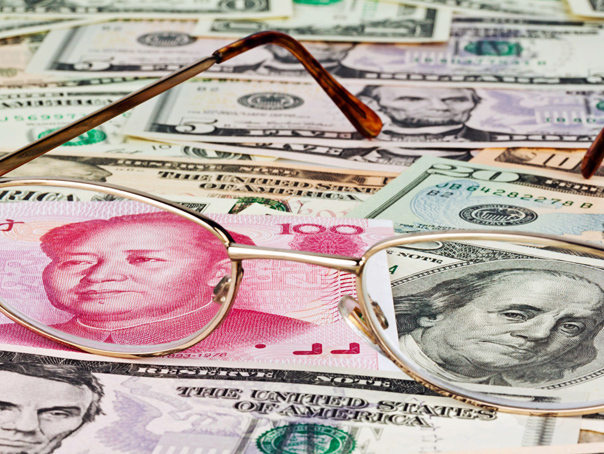 FMI introduce yuanul în coşul de rezerve; ponderea euro scade cel mai mult