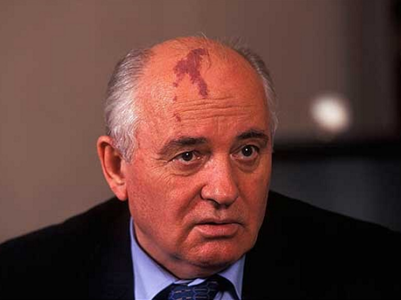 Comunistul care a adus democraţia în Europa de Est: Cine a fost Mihail Gorbaciov, considerat omul care a încheiat Războiul Rece, dar şi cel care a prăbuşit Uniunea Sovietică