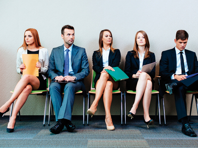 Studiu:4 din 10 angajaţi inventează scuze pentru a lipsi de la birou când au interviu pentru alt job