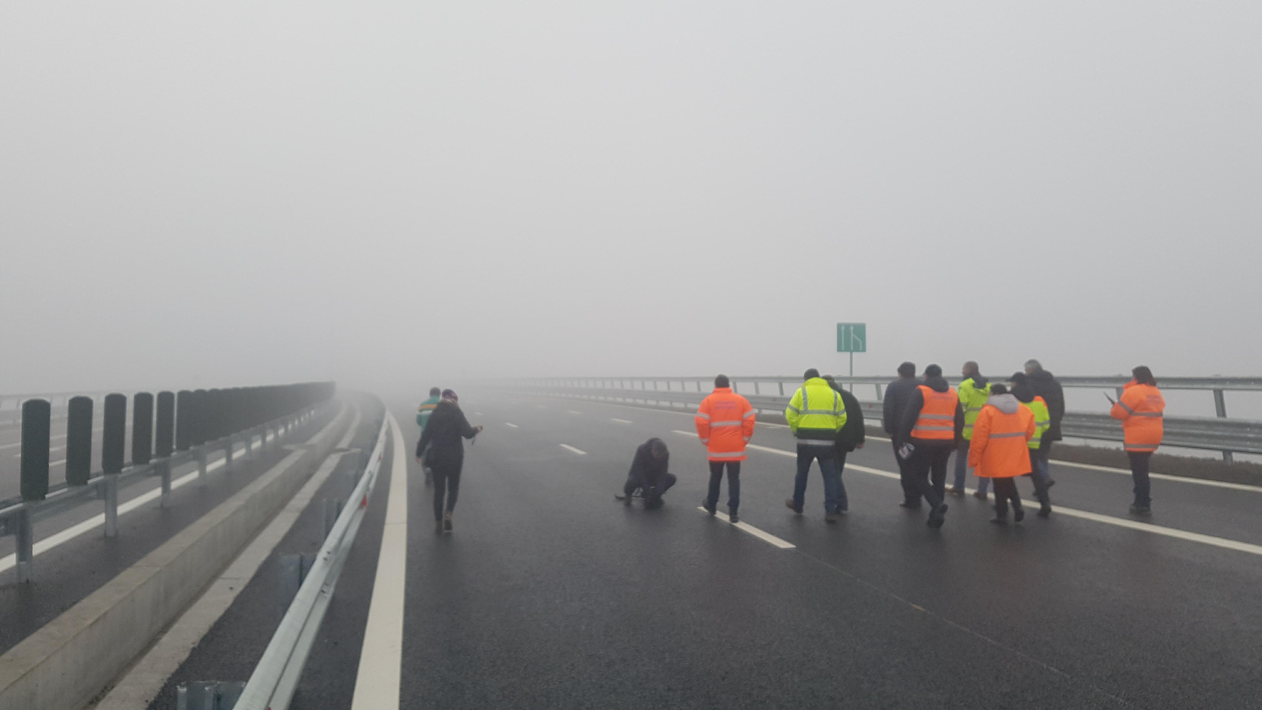 Ce au descoperit inspectorii pe lotul autostrăzii Sebeş-Turda care trebuia să fie gata pentru recepţia construcţiei. CNAIR: "Ele clar trebuie remediate”