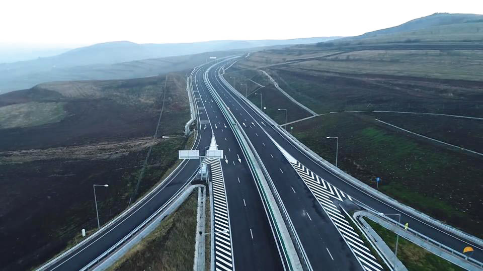 BERD vede un mare potenţial de creştere a investiţiilor şi este interesată de proiecte în infrastructura rutieră şi feroviară din România: „România se dezvoltă în cel mai rapid ritm din Uniunea Europeană” 