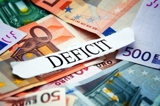 Eurostat: Deficitul balanţei comerciale a crescut, în primele trei luni, la 3,7 miliarde euro