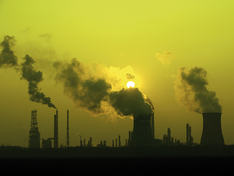 20 de companii petroliere sunt responsabile pentru mai mult de o treime din emisiile de gaze globale