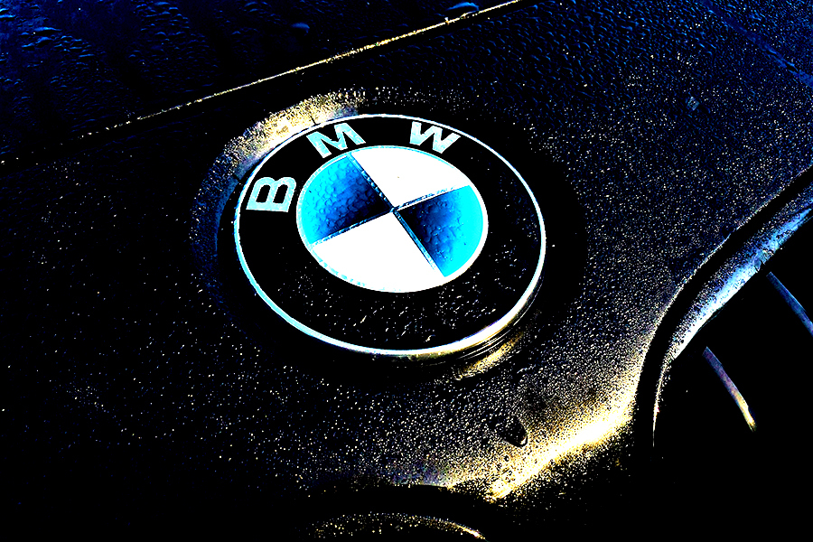 Rivalitate istorică: Vânzările anuale ale BMW din SUA au fost mai mari decât cele ale Mercedes pentru prima dată din 2015