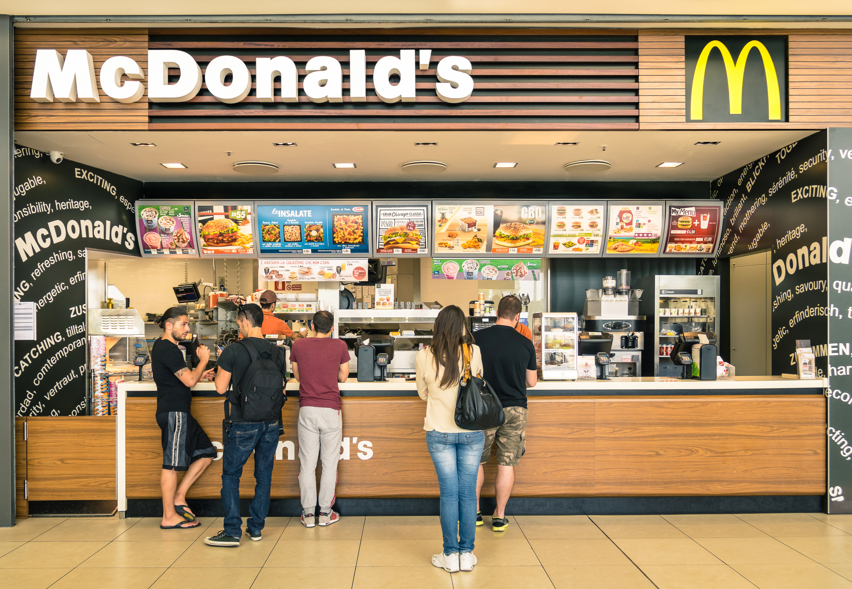 McDonald's decide să nu mai servească în restaurant în SUA