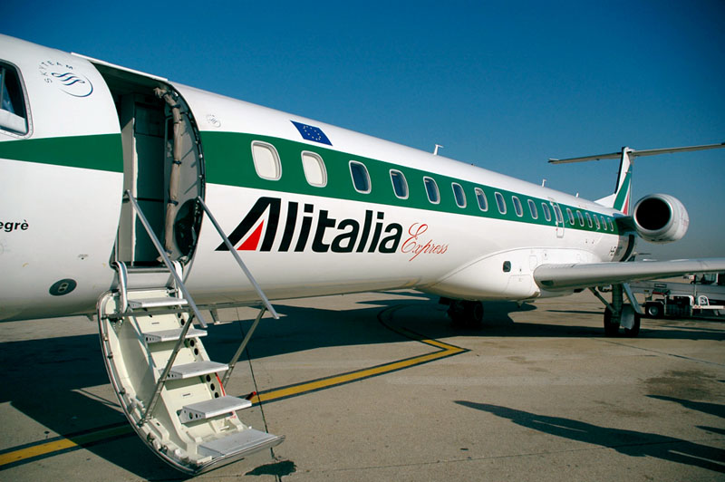 Prima naţionalizare în vremea coronavirusului: Guvernul Italiei va prelua operatorul aerian Alitalia
