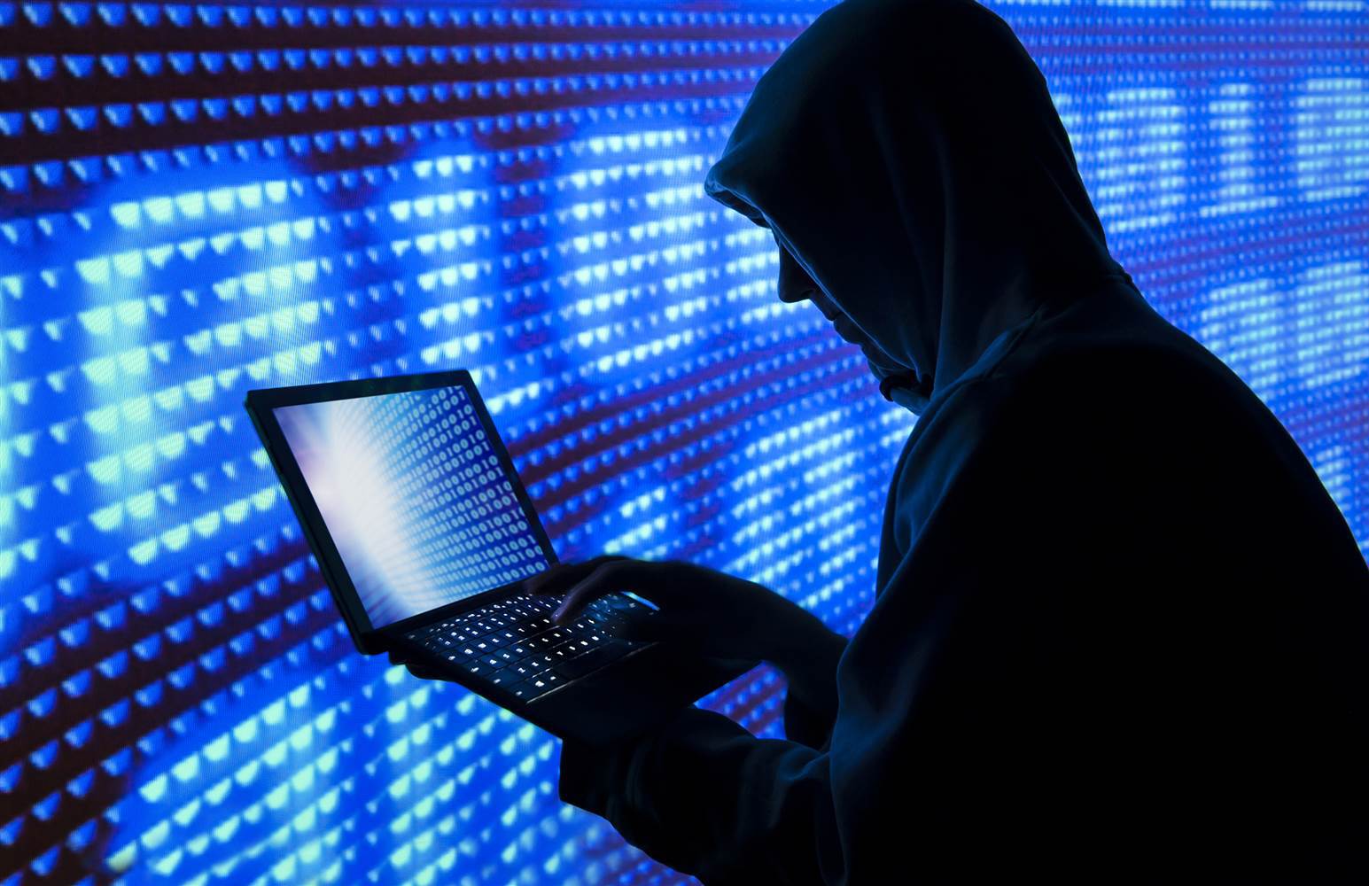 Specialiştii în securitate cibernetică avertizează companiile: Fraudele pe internet cresc în vremuri de criză. Numărul acestora îl va depăşi pe cel de după criza din 2008