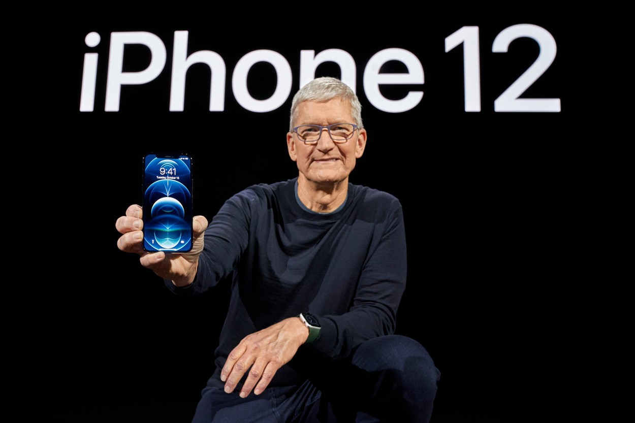 A fost lansată noua gamă de iPhone 12. Cât vor costa modelele şi când vor fi disponibile 