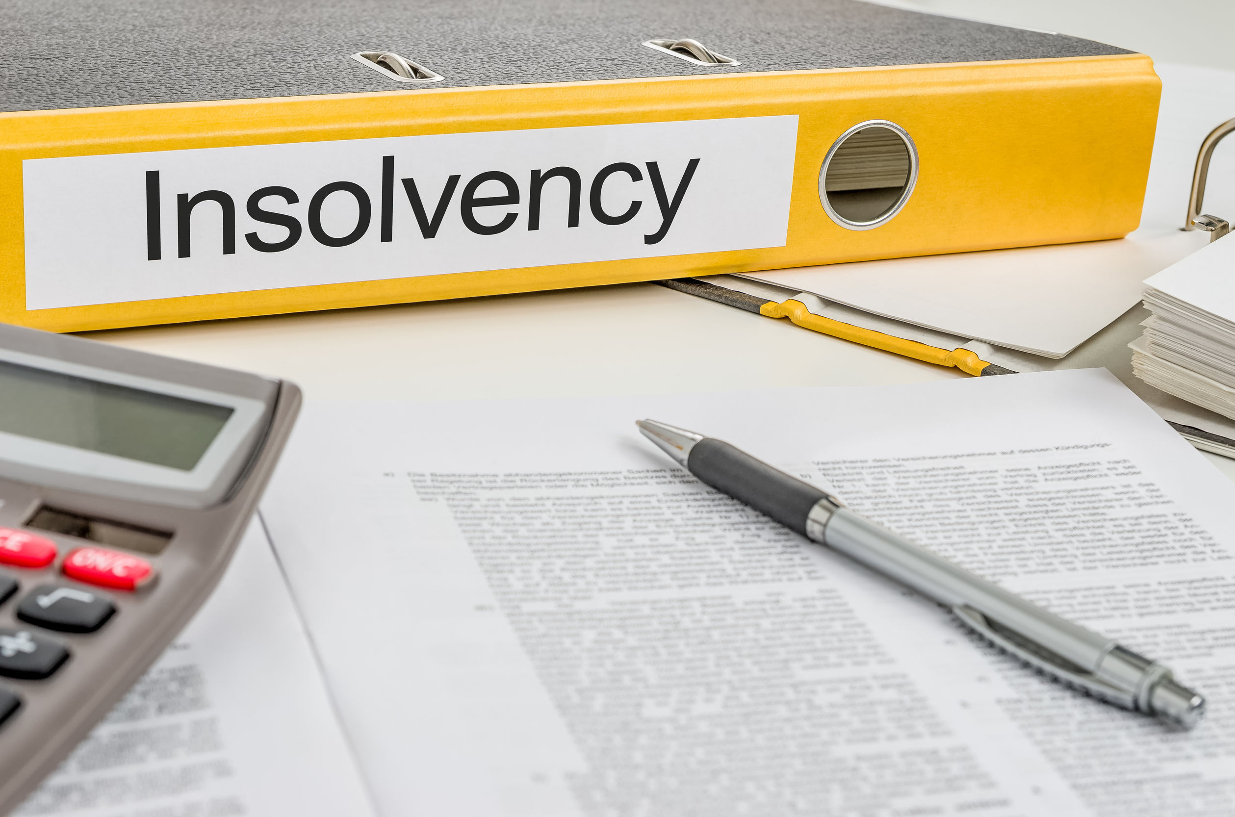 ANPC trage un semnal de alarmă: Cererile de insolvenţă din prima jumătate a acestui an le depăşesc pe cele din întreg 2021